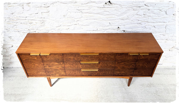 Enfilade Vintage Kent Coffey en Noyer et Teck