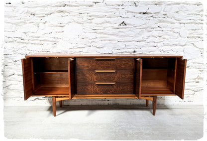 Enfilade Vintage Kent Coffey en Noyer et Teck