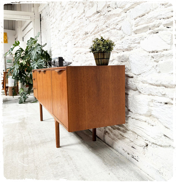 Enfilade Vintage en Teck McIntosh