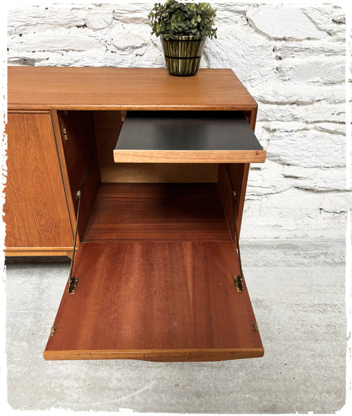 Enfilade Vintage en Teck McIntosh