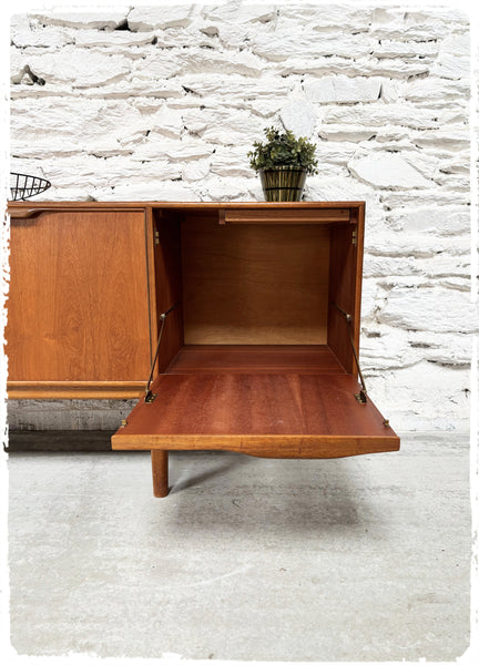 Enfilade Vintage en Teck McIntosh