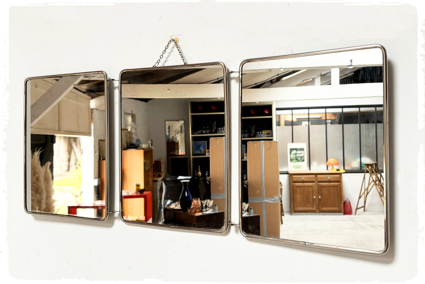 Grand Miroir de Barbier Triptyque Vintage Avec Chaînette Métal