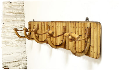 Grand Porte Manteaux Vintage en Rotin