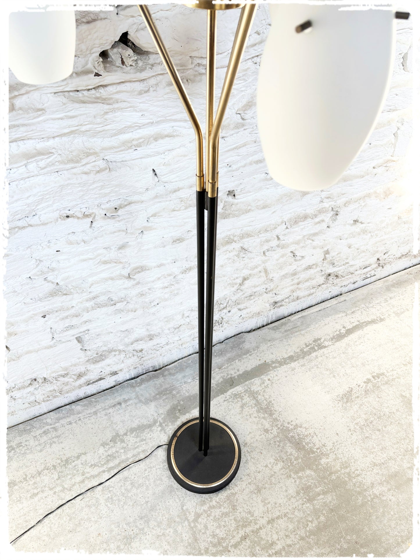 Lampadaire Vintage 4 Feux Laiton et Opaline