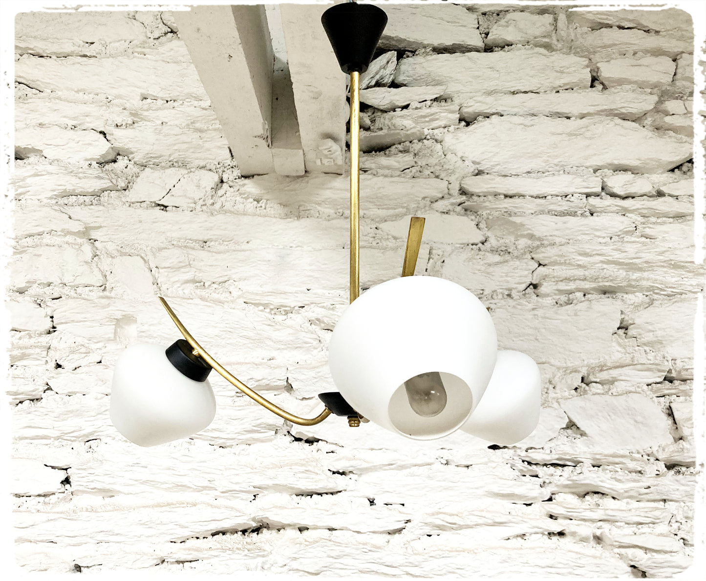 Lustre Suspension Vintage 3 Feux Laiton et Opaline Style Arlus
