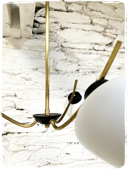 Lustre Suspension Vintage 3 Feux Laiton et Opaline Style Arlus