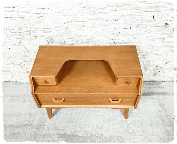 Meuble Bas Commode Vintage Pieds Compas en Teck Blond G PLAN