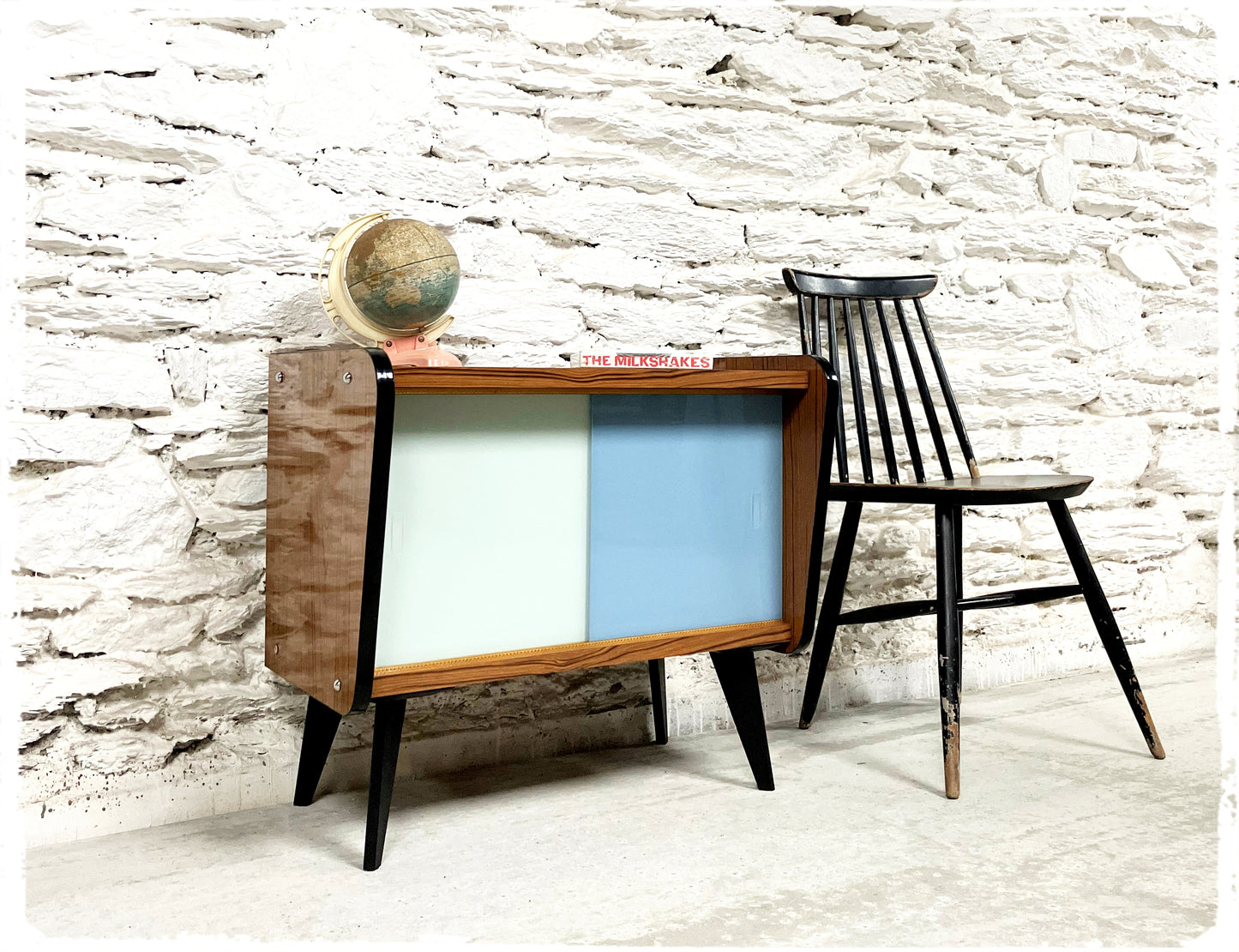 Petit Meuble Bas Vintage Formica Pieds Compas Noirs