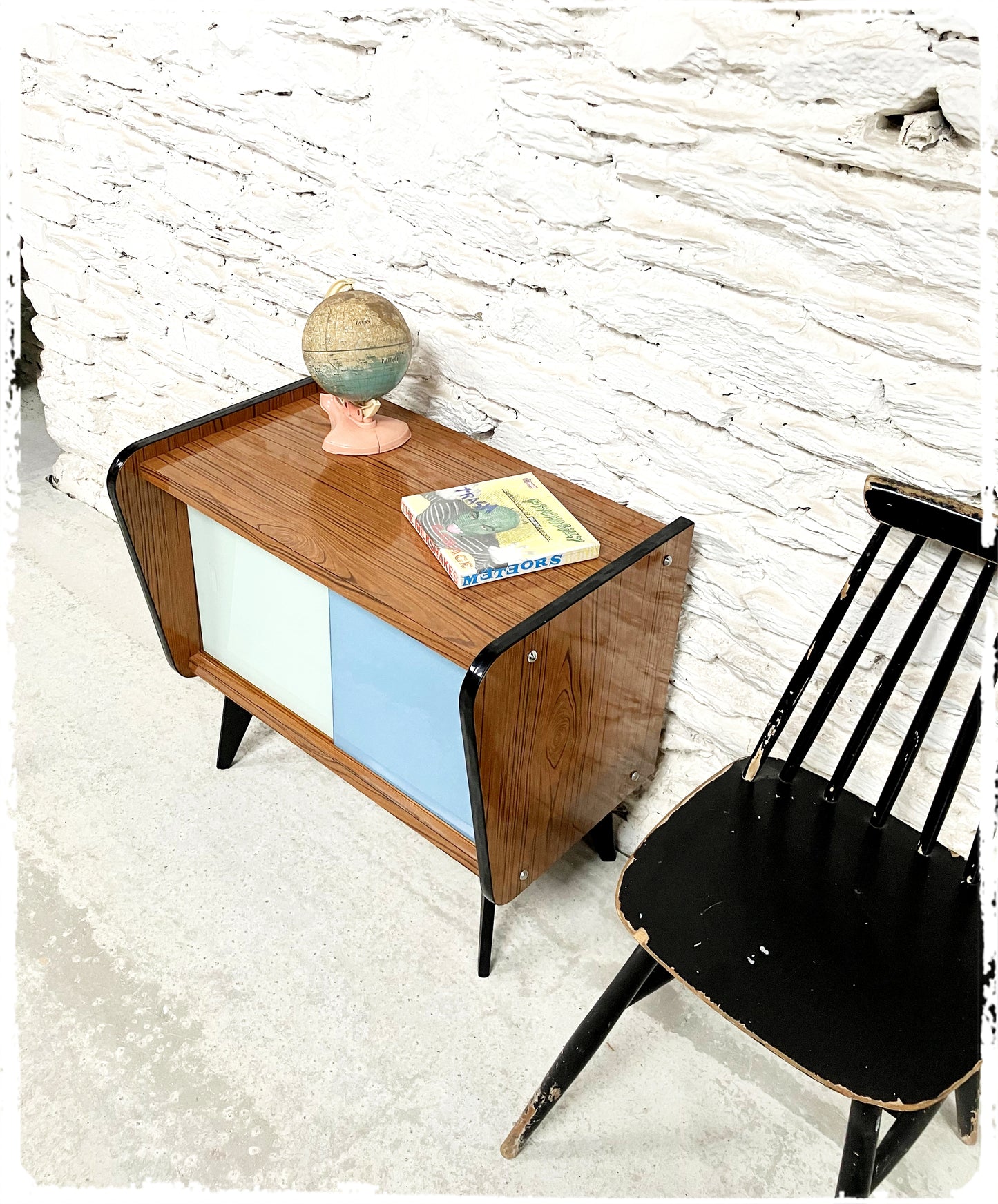 Petit Meuble Bas Vintage Formica Pieds Compas Noirs