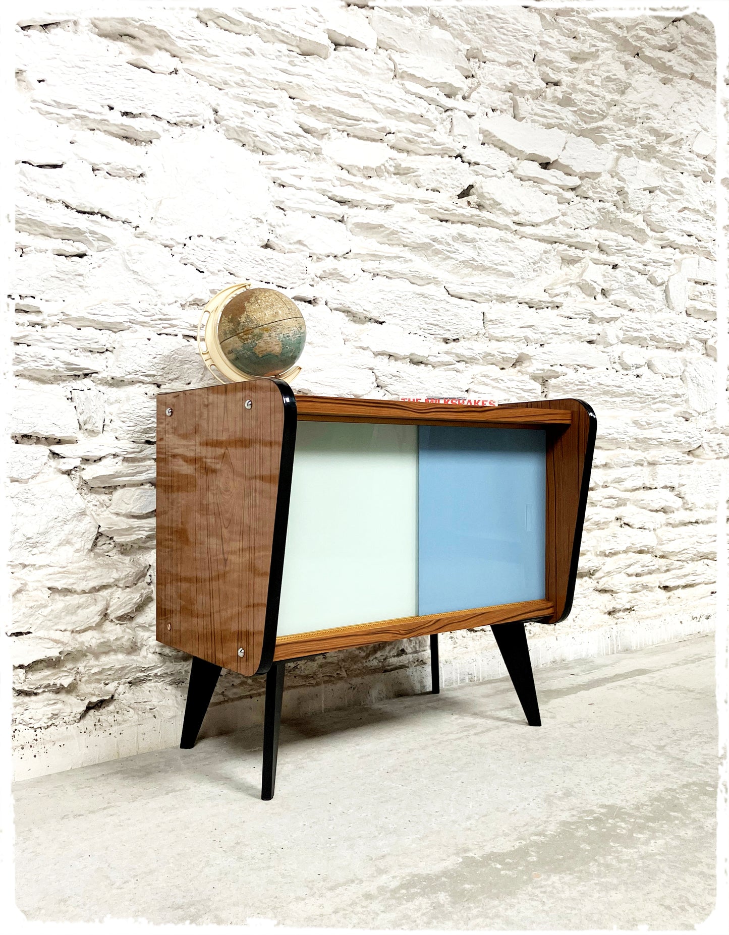Petit Meuble Bas Vintage Formica Pieds Compas Noirs