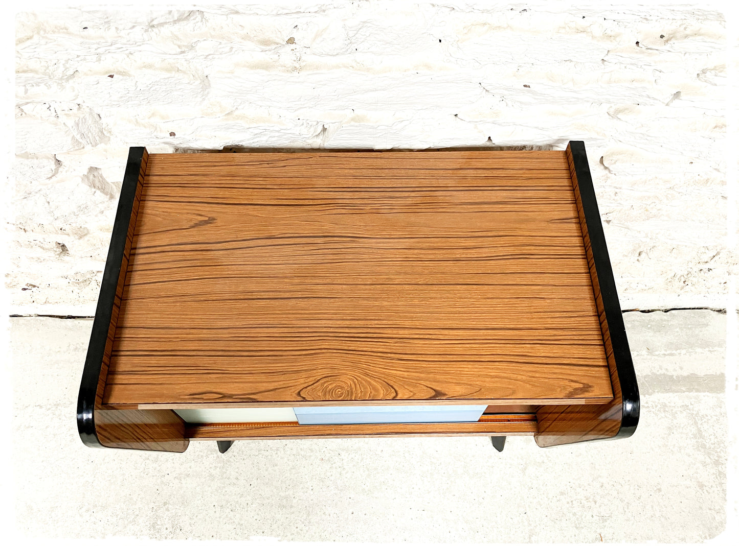 Petit Meuble Bas Vintage Formica Pieds Compas Noirs