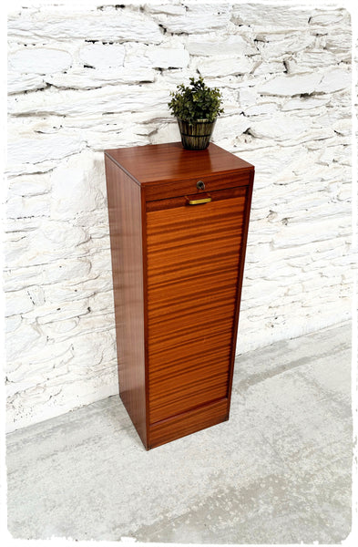Meuble Classeur Simple Vintage à Rideau en Bois Exotique
