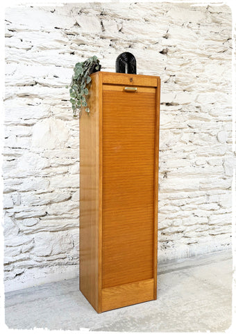 Meuble Classeur Simple Vintage à Rideau en Bois Doré