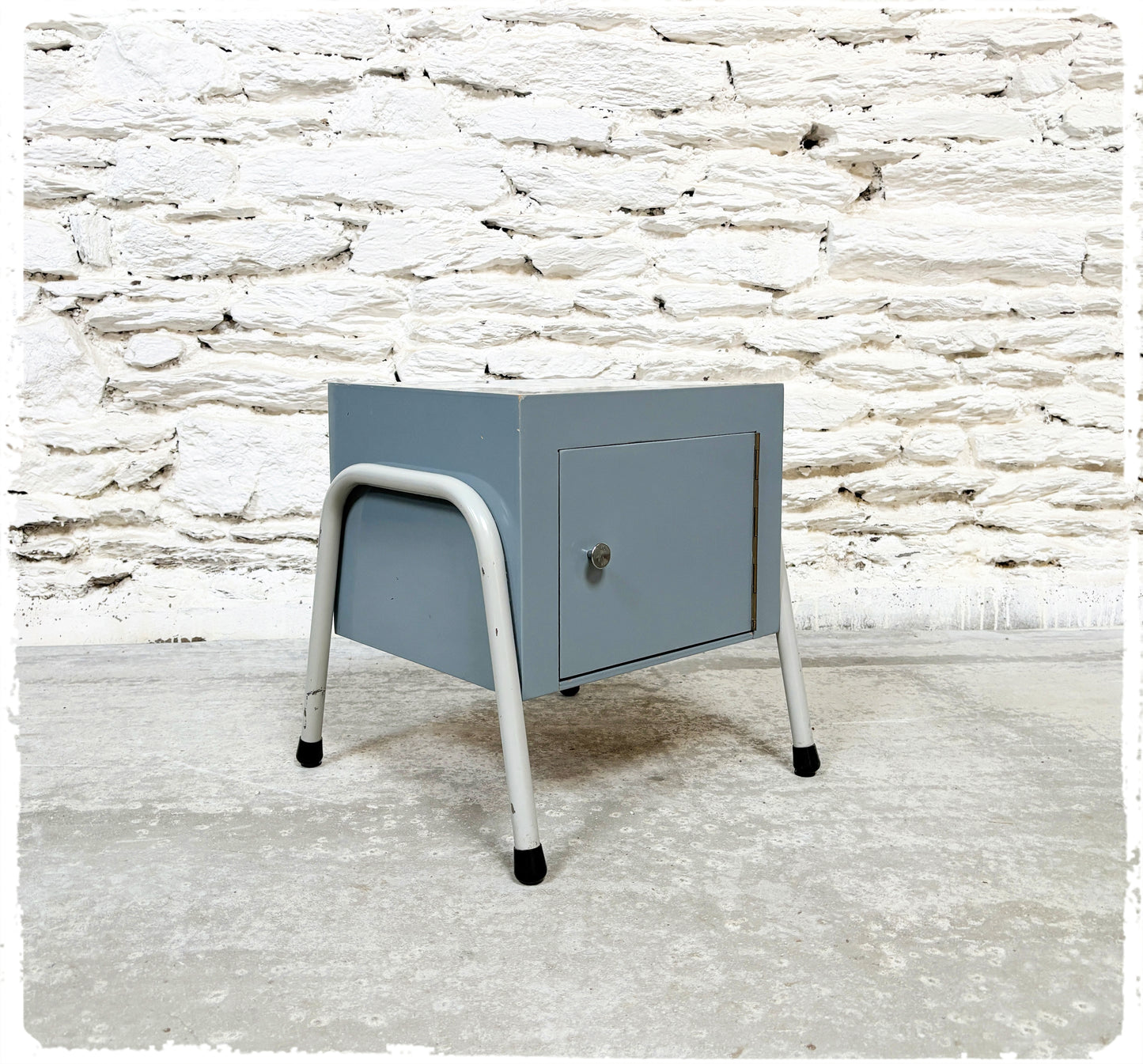 Meuble d'Appoint Chevet Vintage Pieds Métal