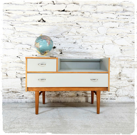 Meuble d'Appoint Rangement Vintage Pieds Fuseaux Revisité