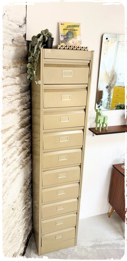 Meuble de Métier d'Atelier Vintage à Clapets Métal ATAL