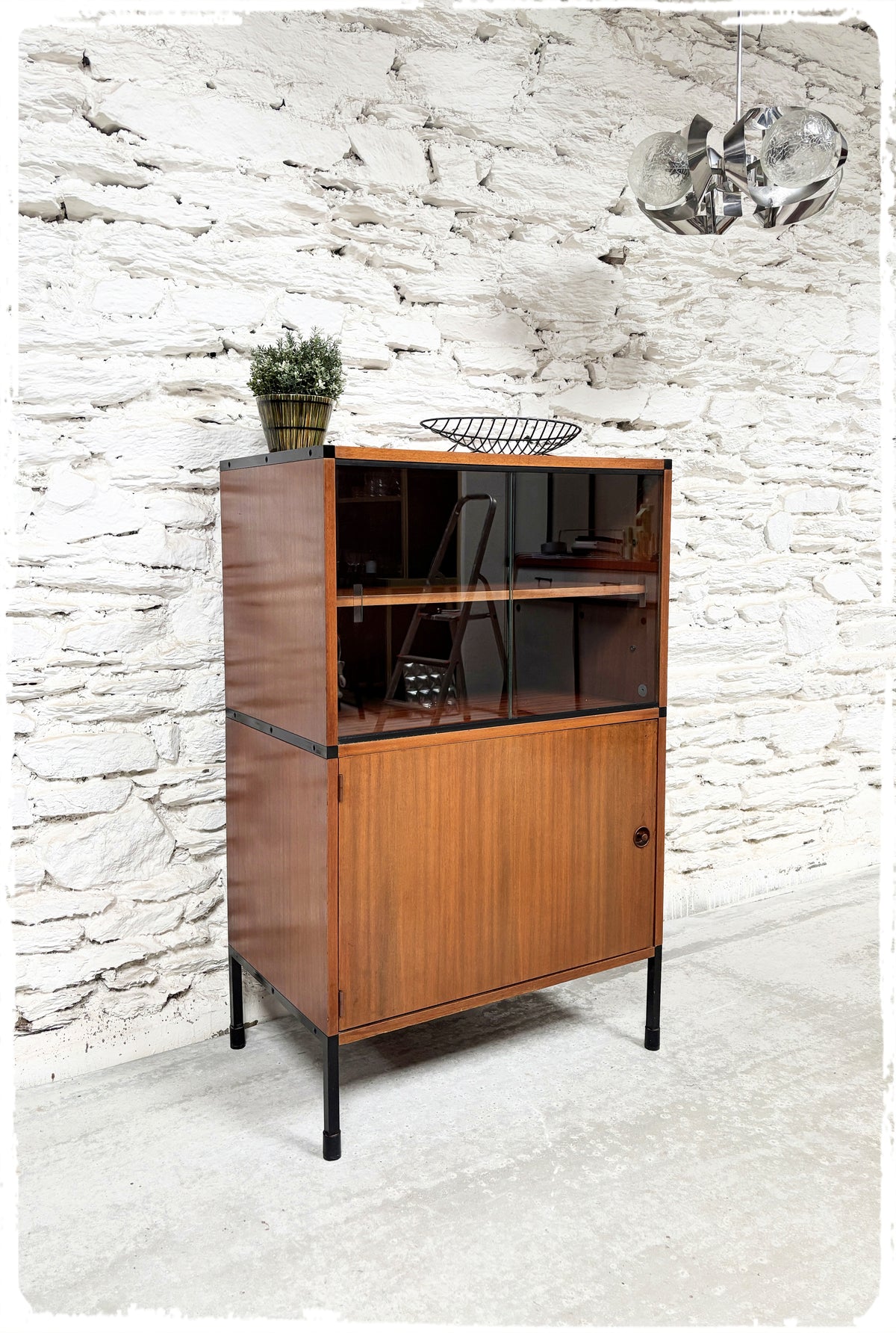 Meuble Vitrine et Rangement Vintage ARP Minvielle Années 50