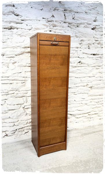 Grand Meuble Classeur Simple Vintage à Rideau