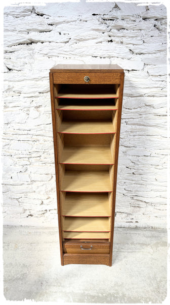 Grand Meuble Classeur Simple Vintage à Rideau