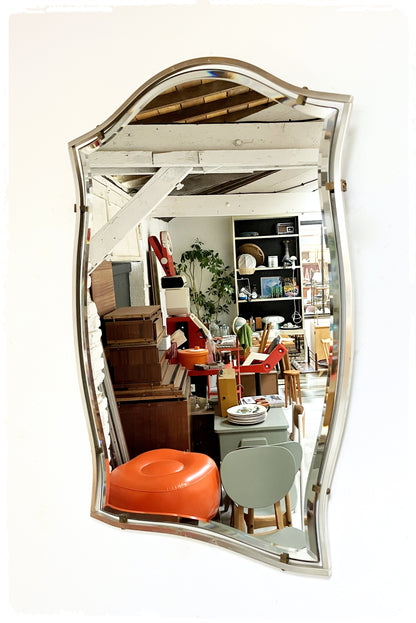 Miroir Biseauté Vintage Moderniste Forme Libre Blason Métal Argenté