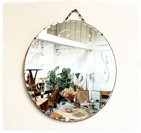 Miroir Rond Gravé Vintage Art déco avec Chaîne