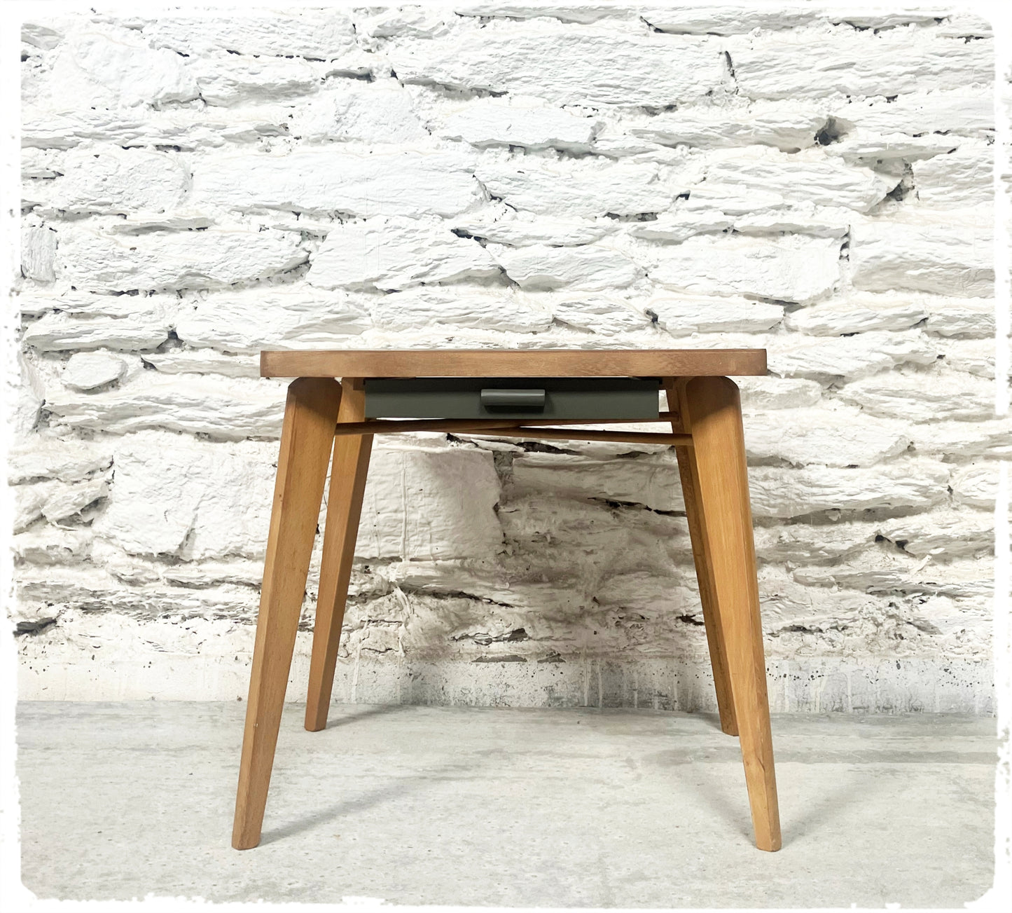 Petit Bureau Kids Vintage Pieds Compas Revisité
