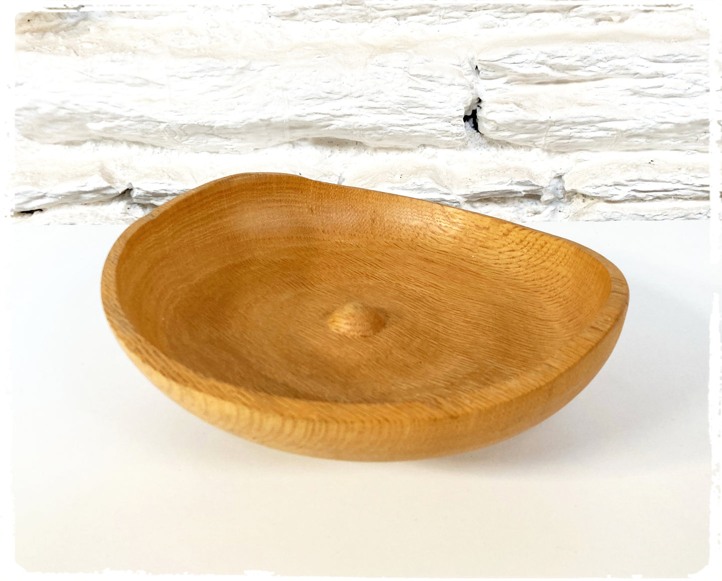 Plat Vintage Monoxyle Forme Libre en Chêne
