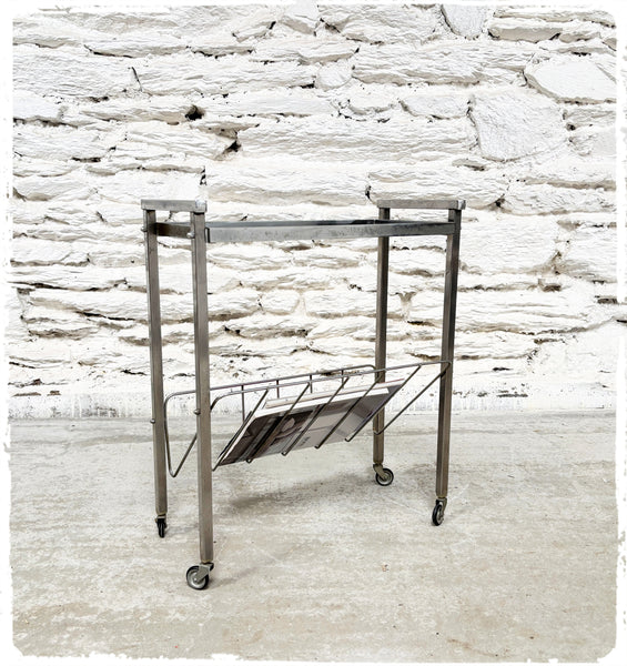 Porte Revues Bout de Canapé Vintage Années 70 Métal et Verre Fumé