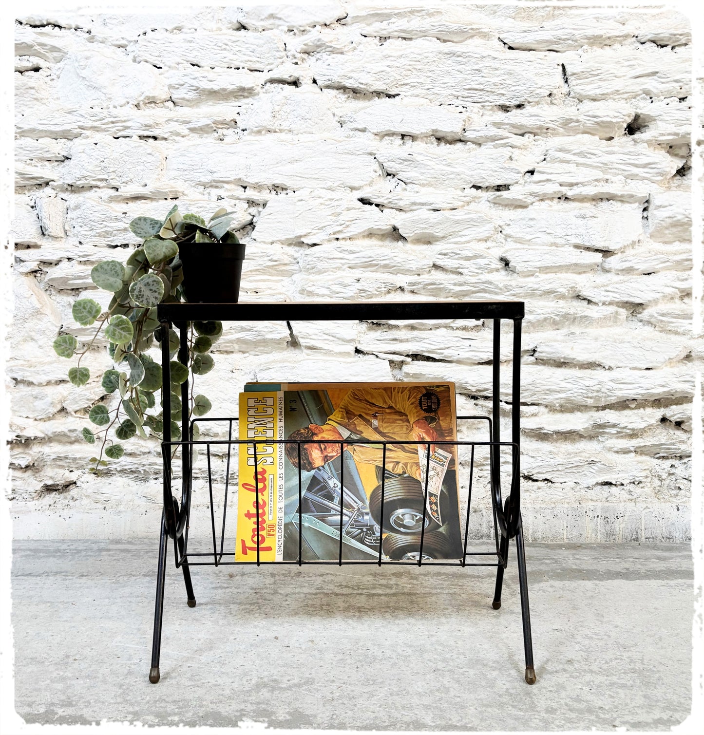 Porte Revues Bout de Canapé Vintage Moderniste métal et bois