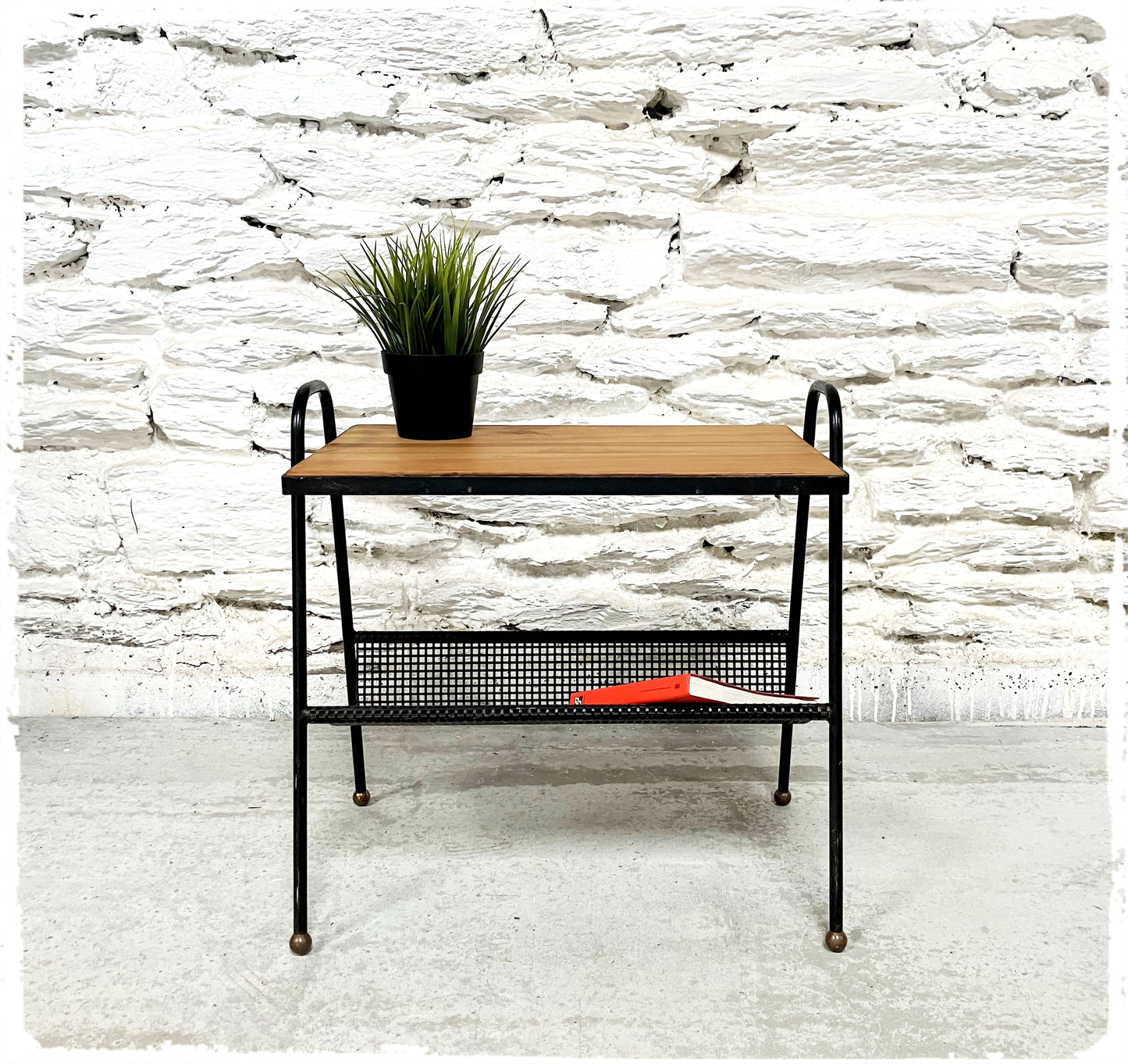 Porte Revues Vintage Moderniste