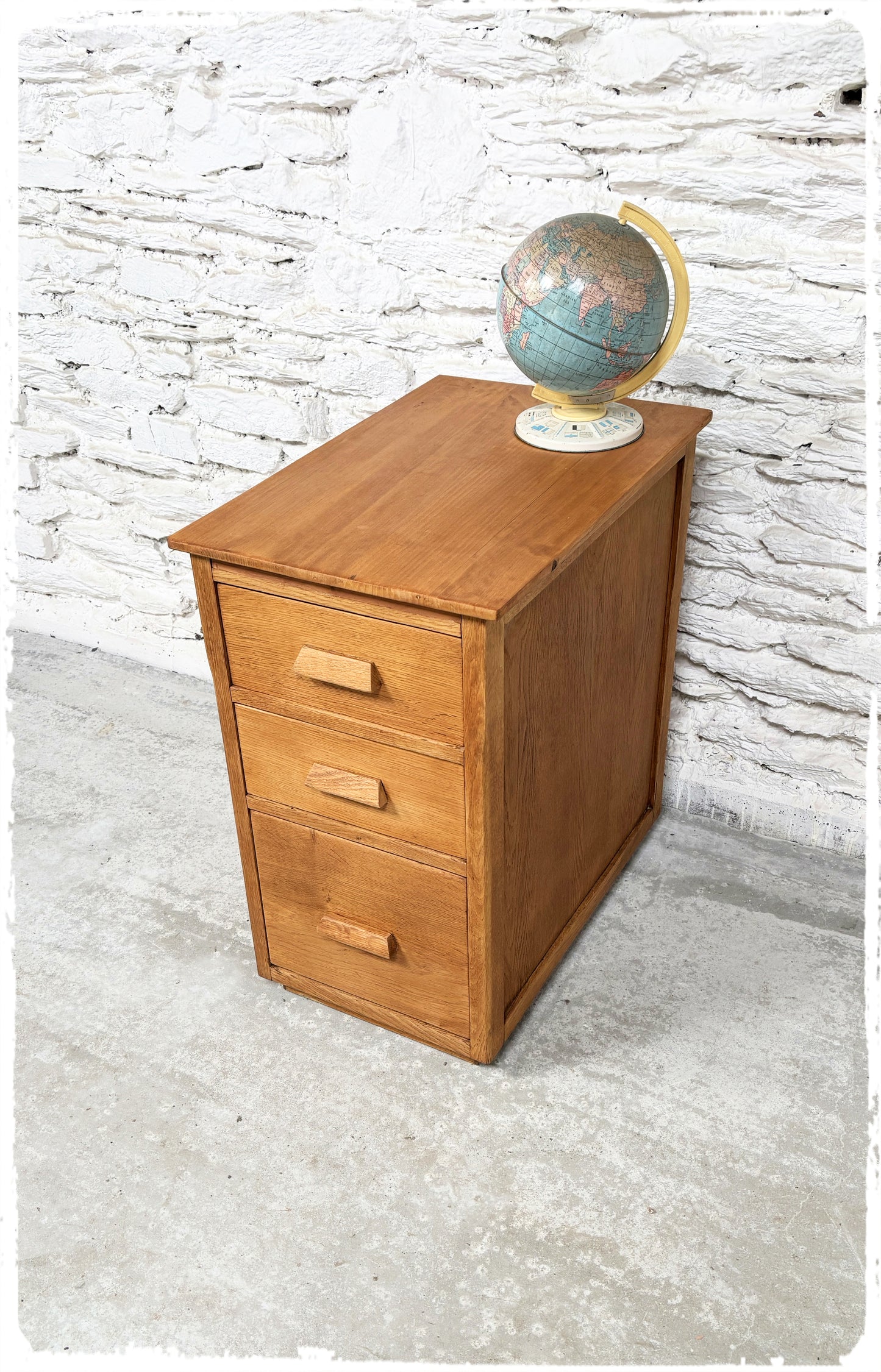 Meuble Rangement Vintage d'Administration en Chêne Doré