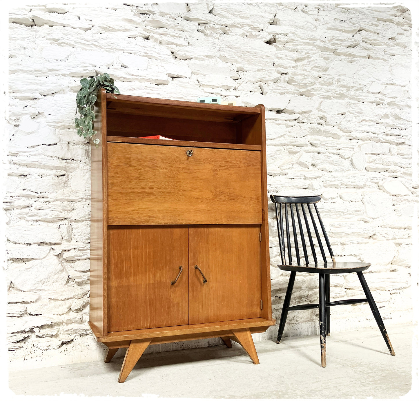 Petit Secrétaire Vintage en Bois Doré Pieds Compas