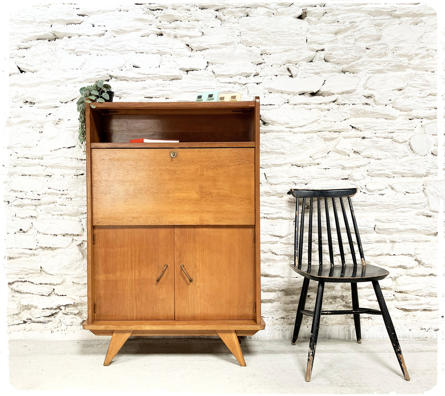 Petit Secrétaire Vintage en Bois Doré Pieds Compas