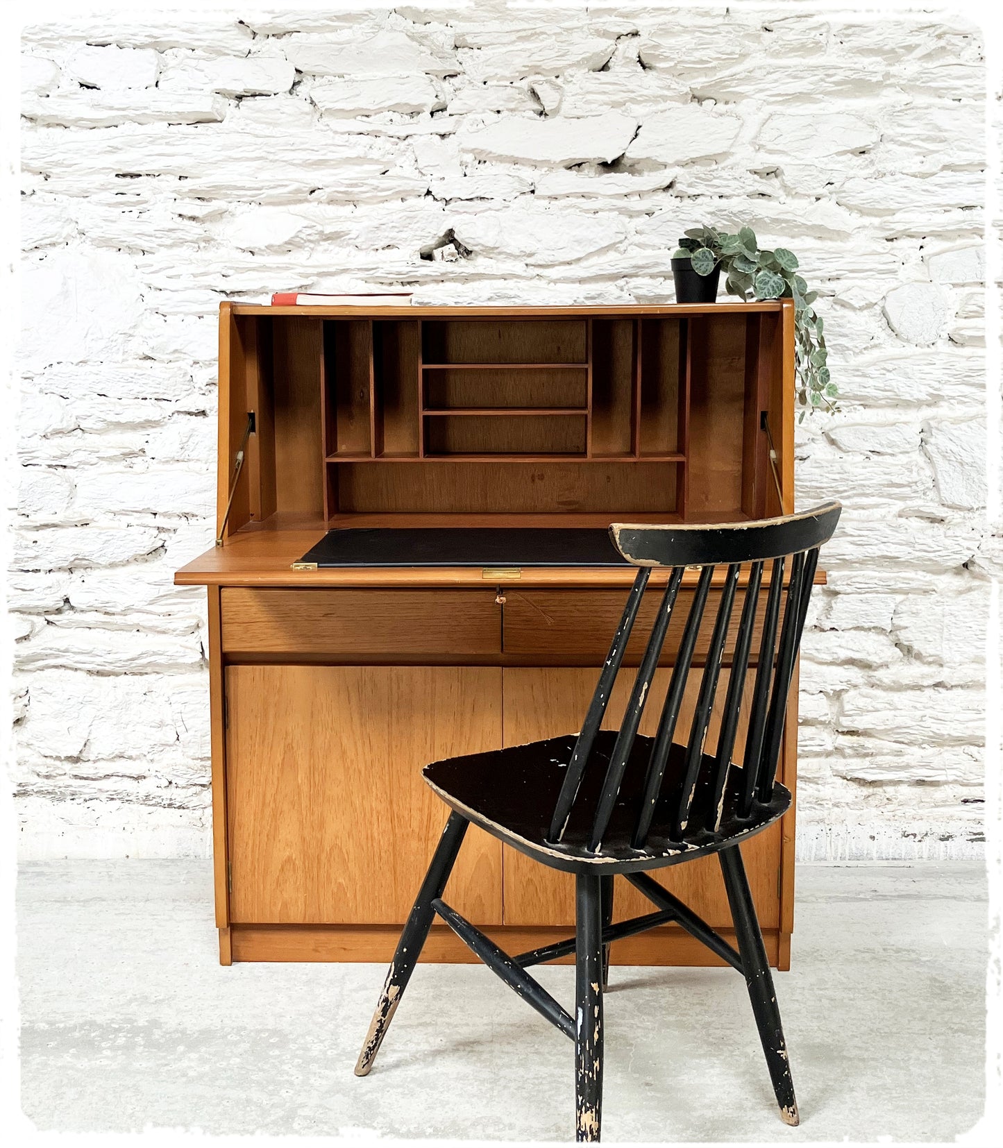 Secrétaire Vintage en Teck Doré