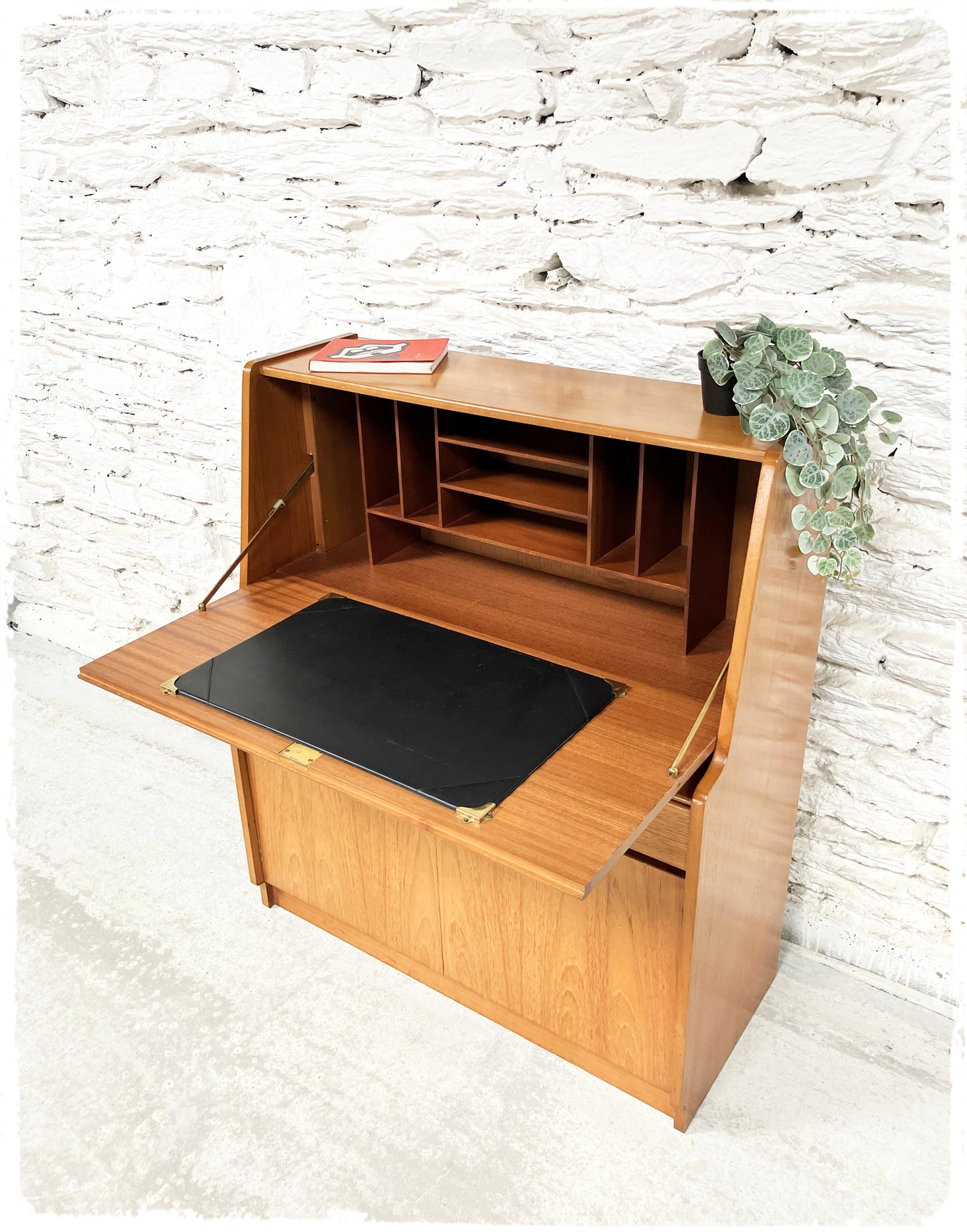 Secrétaire Vintage en Teck Doré