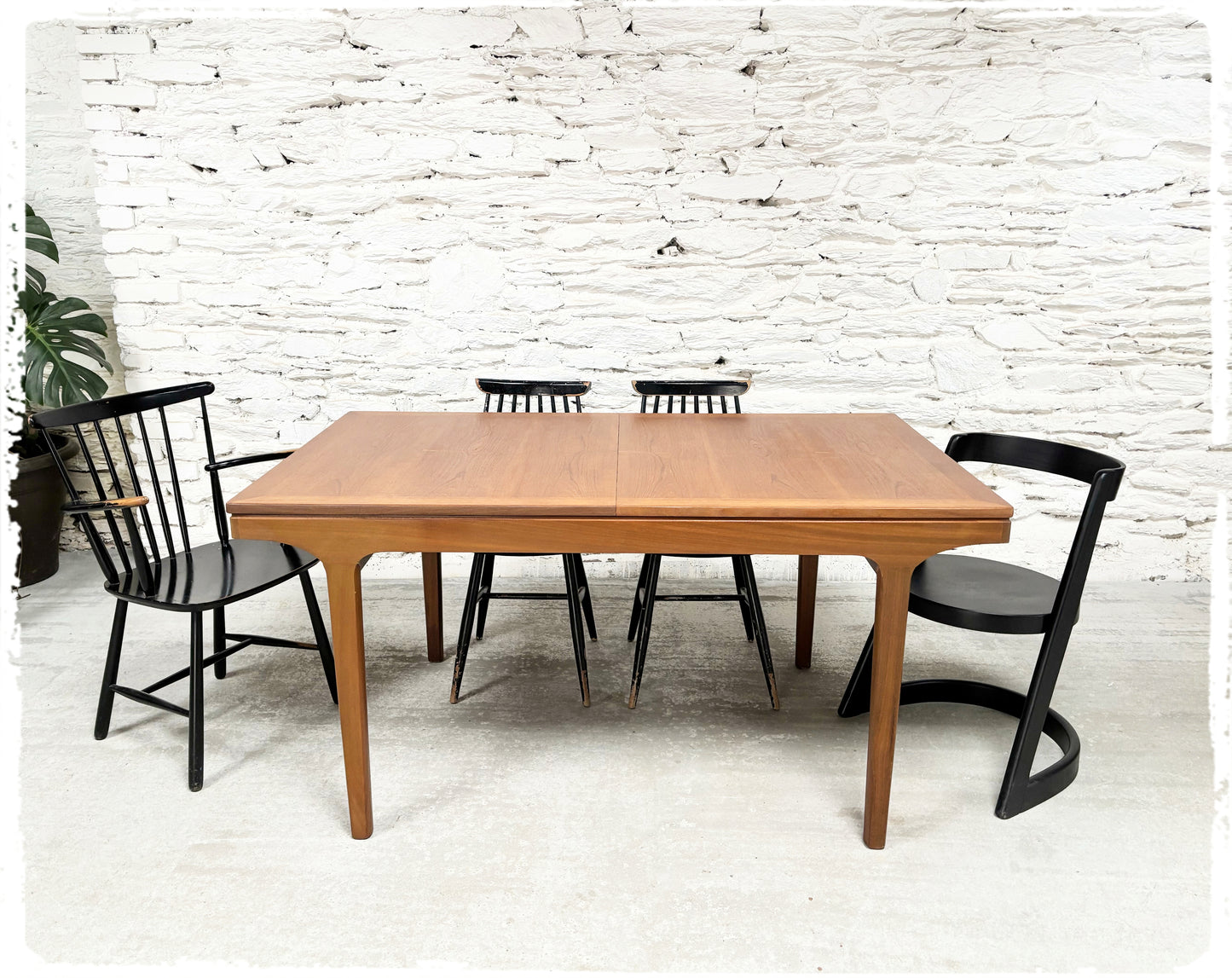 Table à Manger Vintage Extensible en Teck Nathan Furniture
