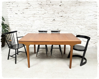 Table à Manger Vintage Extensible en Teck Nathan Furniture