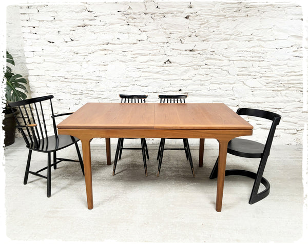 Table à Manger Vintage Extensible en Teck Nathan Furniture