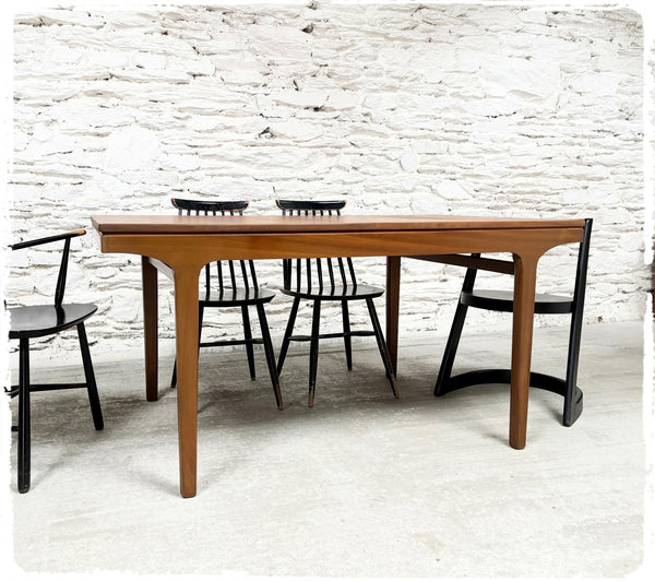 Table à Manger Vintage Extensible en Teck Nathan Furniture