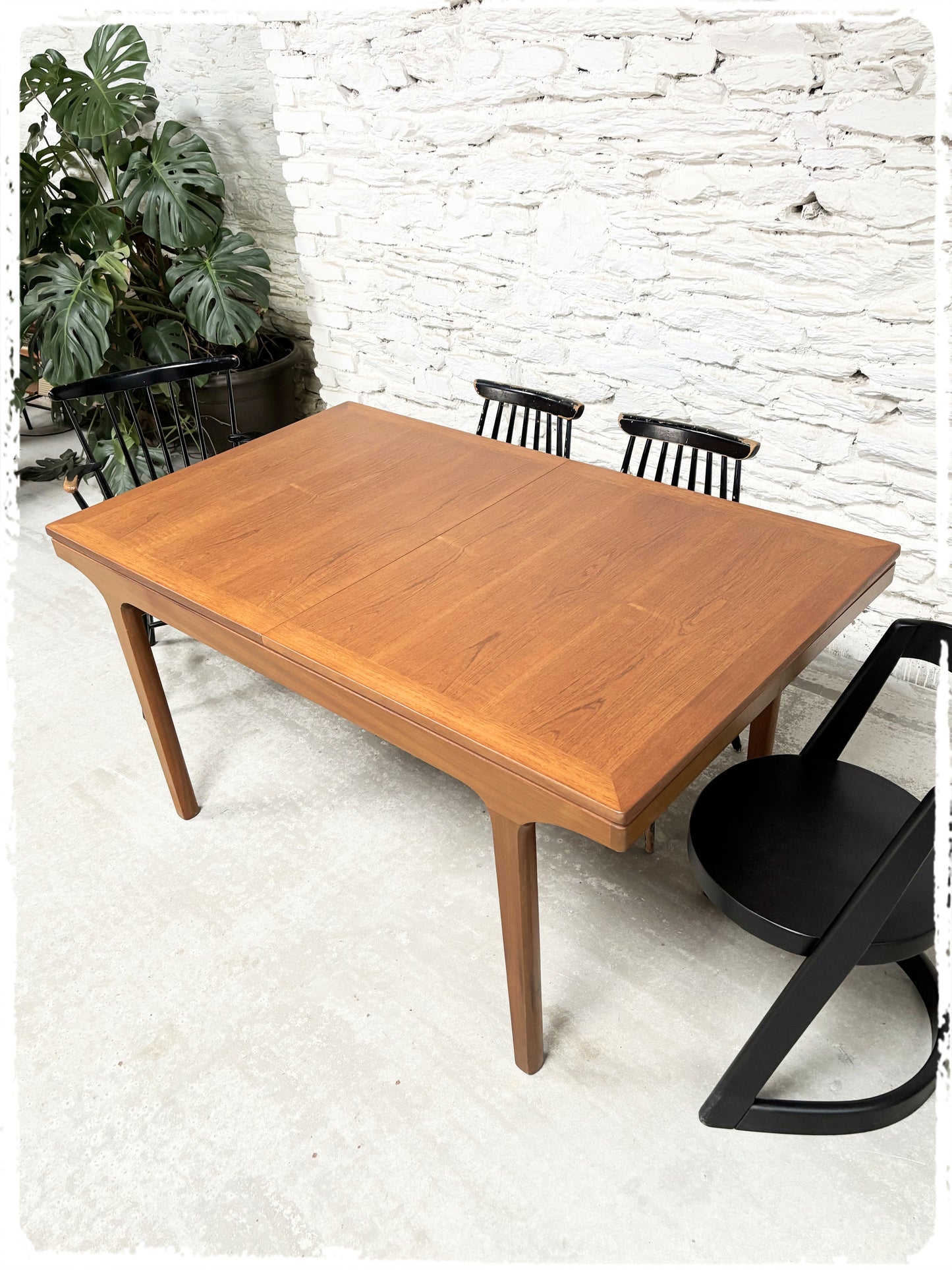 Table à Manger Vintage Extensible en Teck Nathan Furniture