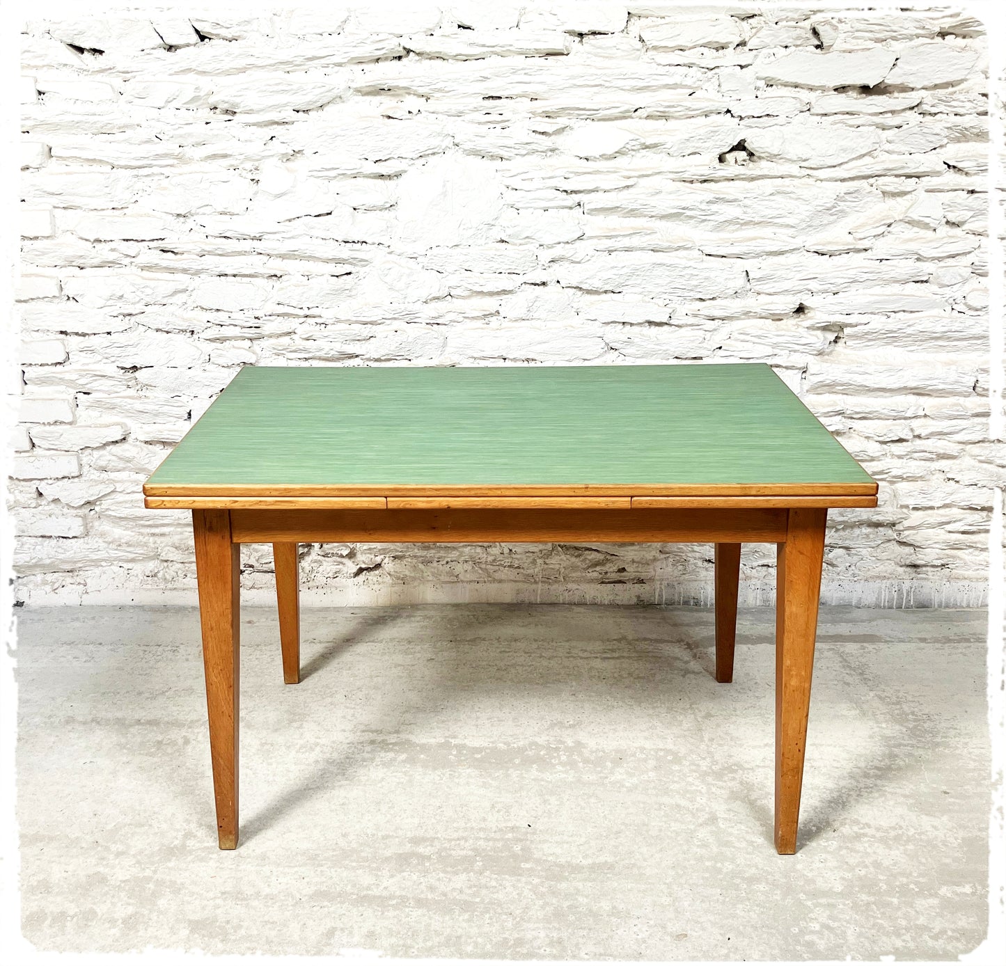 Table à Manger Vintage Extensible Mado Verte en Chêne