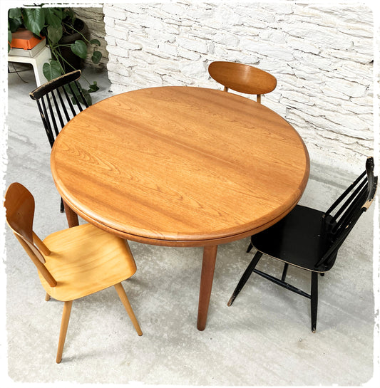 Table à Manger Vintage Scandinave Extensible en Teck