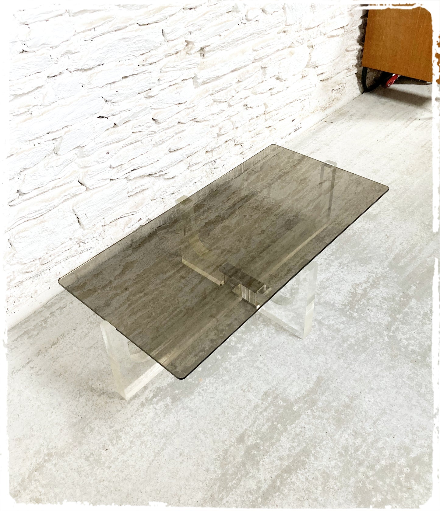 Table Basse Vintage en Lucite et Verre Fumé par Michel Dumas 1970