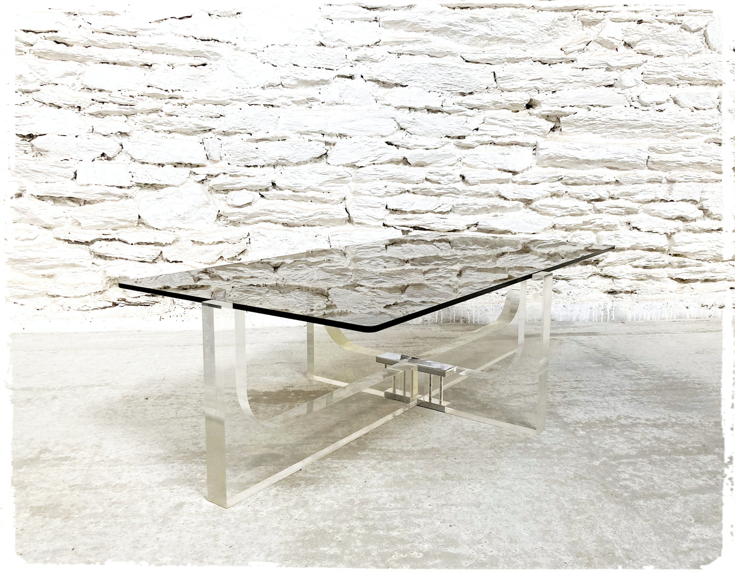 Table Basse Vintage en Lucite et Verre Fumé par Michel Dumas 1970