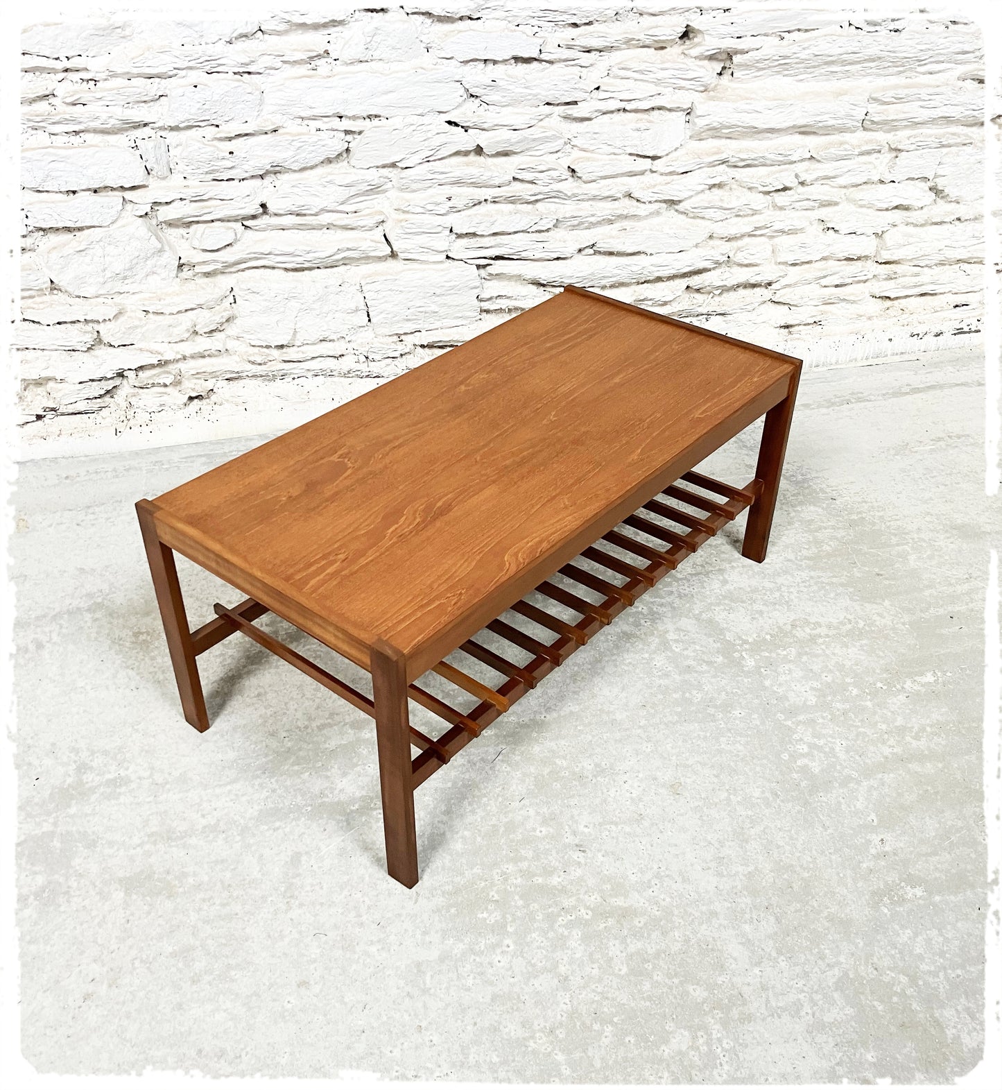 Table Basse Vintage Scandinave en Teck