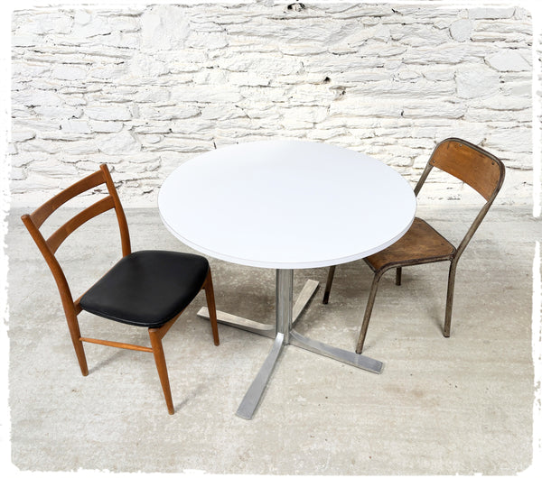 Table Ronde Vintage Années 70 Pied Croix