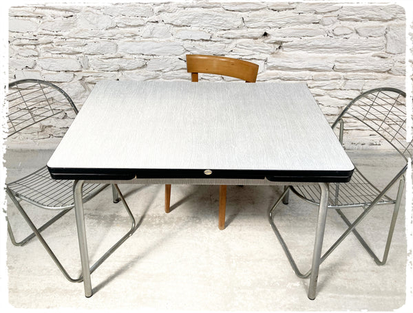 Petite Table Vintage Extensible J.P.P Formica