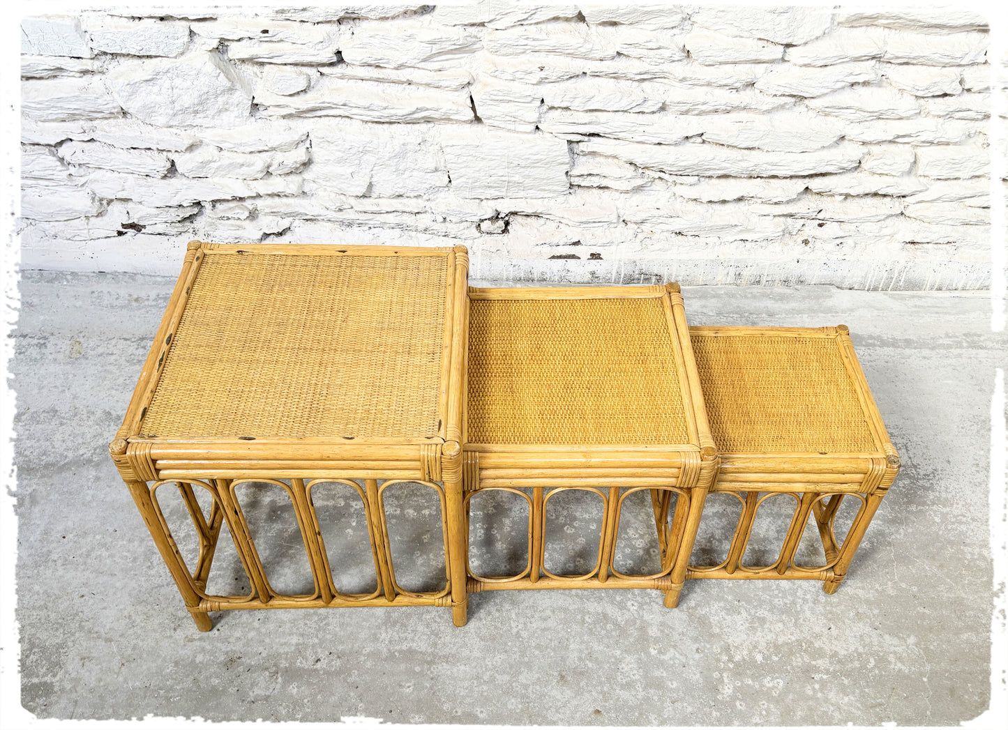 Tables Basses Gigognes Vintage en Rotin et Cannage