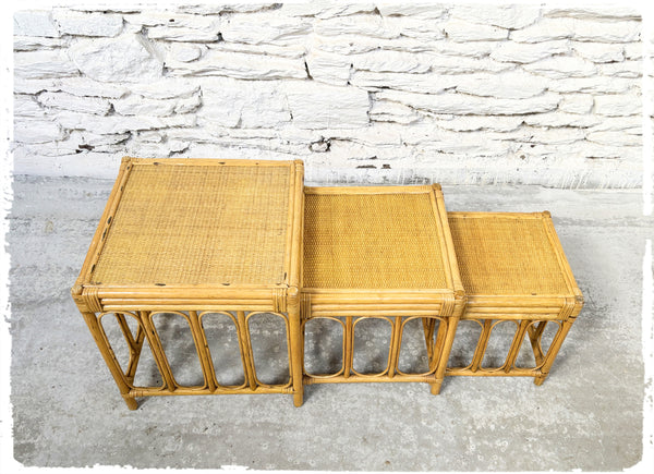 Tables Basses Gigognes Vintage en Rotin et Cannage