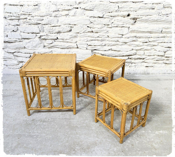 Tables Basses Gigognes Vintage en Rotin et Cannage